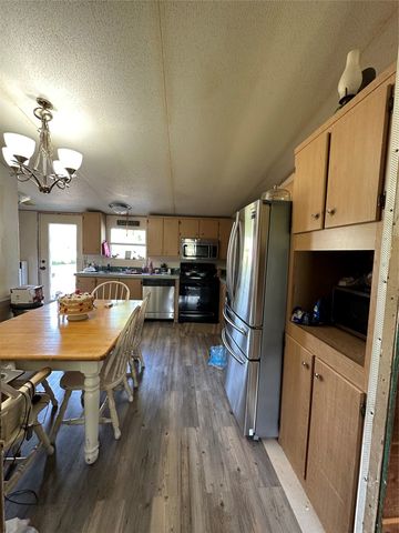 1074 County Road 142, Kaufman, TX 75142