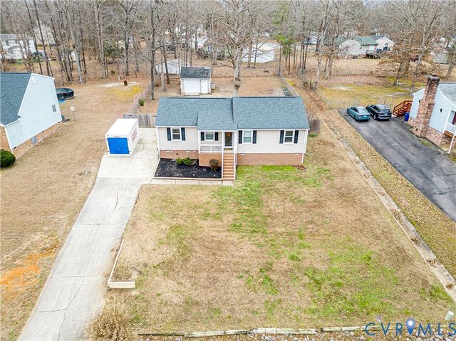 3735 W Autumn Dr, Dinwiddie, VA 23803