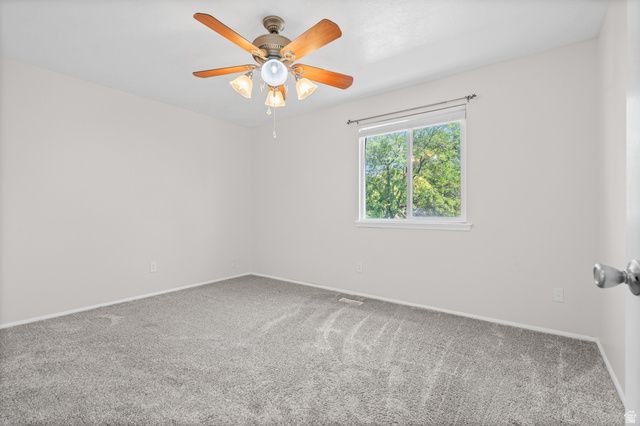 3041 S ROUNDTABLE RD, West Valley City, UT 84120
