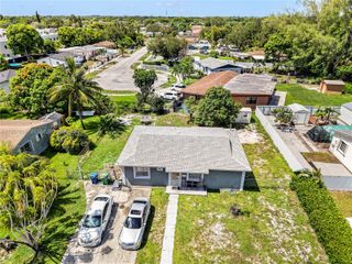 3361 NW 189th St, Miami Gardens, FL 33056