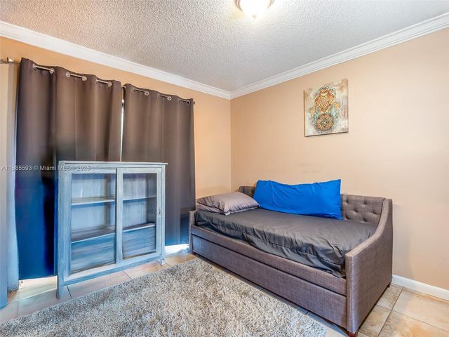 6547 SW 116th Pl E, Miami, FL 33173