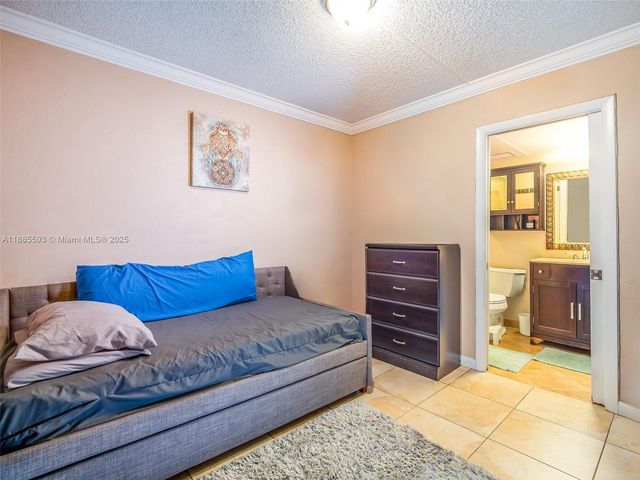 6547 SW 116th Pl E, Miami, FL 33173
