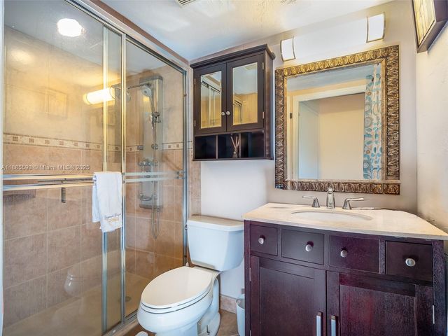 6547 SW 116th Pl E, Miami, FL 33173