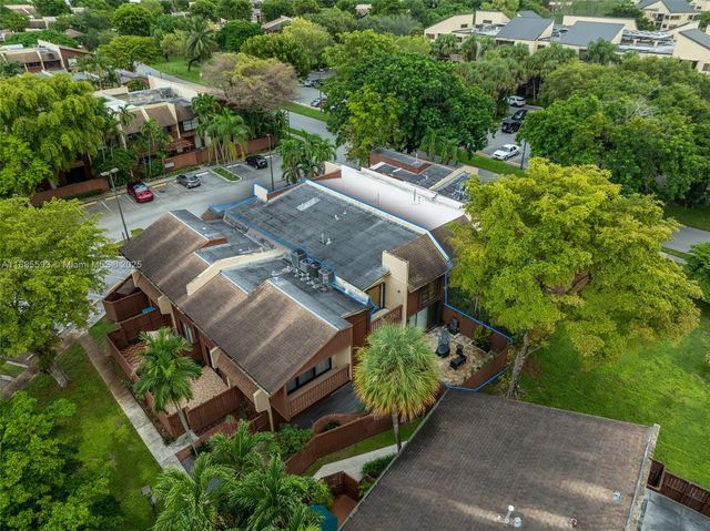 6547 SW 116th Pl E, Miami, FL 33173