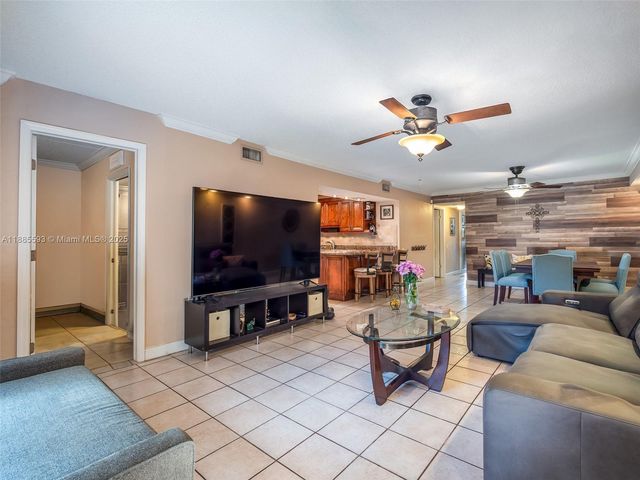 6547 SW 116th Pl E, Miami, FL 33173