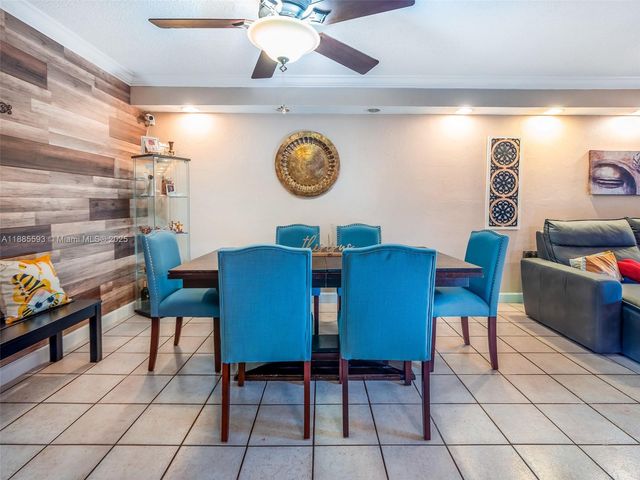 6547 SW 116th Pl E, Miami, FL 33173
