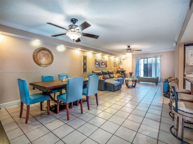 6547 SW 116th Pl E, Miami, FL 33173