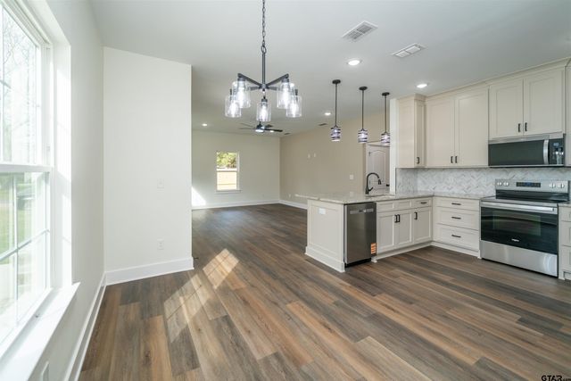 840 Devereaux st, Jacksonville, TX 75766