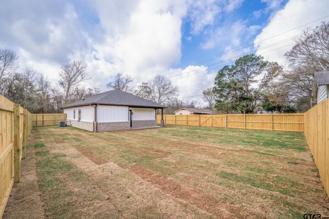 840 Devereaux st, Jacksonville, TX 75766