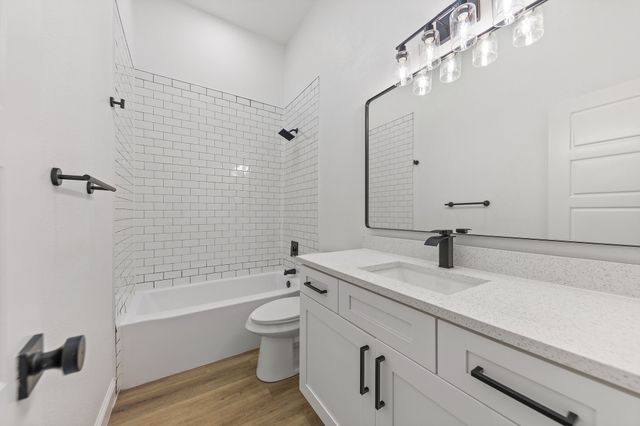 1247 Bonham Street, Paris, TX 75460