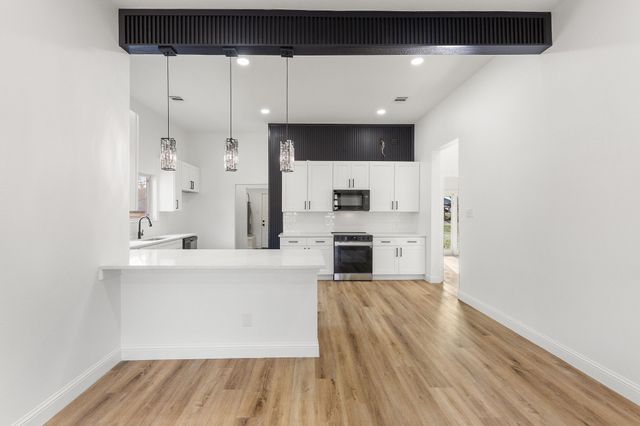 1247 Bonham Street, Paris, TX 75460