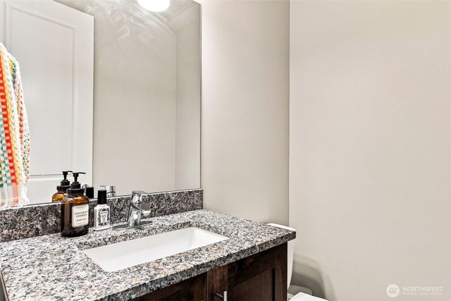831 SW 96th Place, Seattle, WA 98106