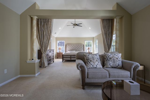 28 Tall Oaks Drive, Monroe, NJ 08831