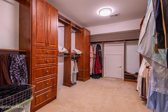 28 Tall Oaks Drive, Monroe, NJ 08831