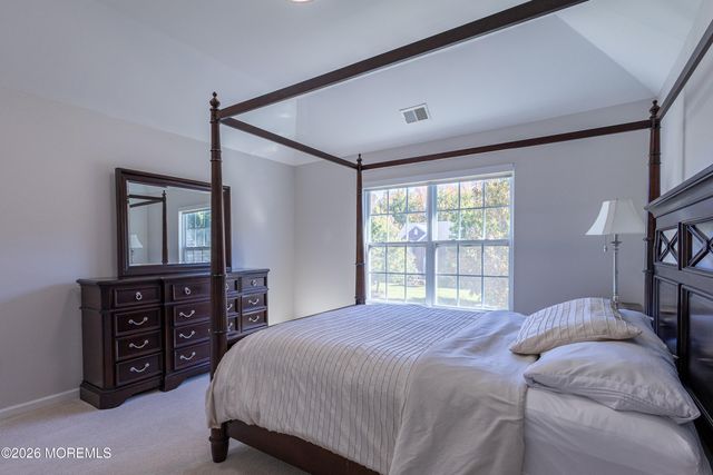 28 Tall Oaks Drive, Monroe, NJ 08831