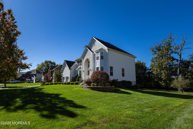 28 Tall Oaks Drive, Monroe, NJ 08831