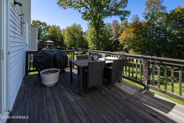 28 Tall Oaks Drive, Monroe, NJ 08831
