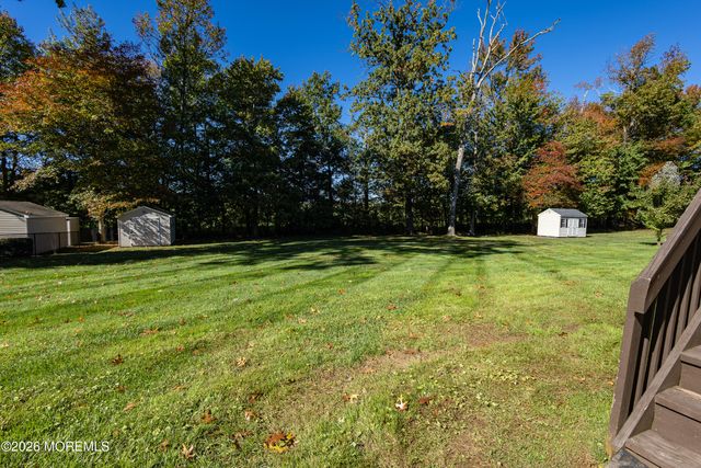 28 Tall Oaks Drive, Monroe, NJ 08831