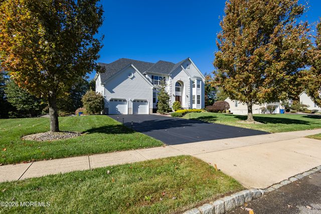 28 Tall Oaks Drive, Monroe, NJ 08831