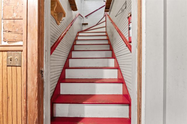 501 E 6th ST, Cameron, TX 76520