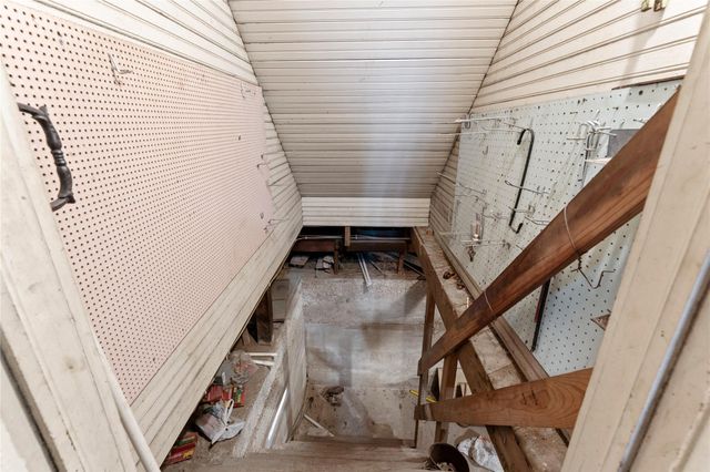 501 E 6th ST, Cameron, TX 76520