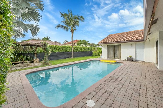 5149 NW 47th Avenue, Coconut Creek, FL 33073