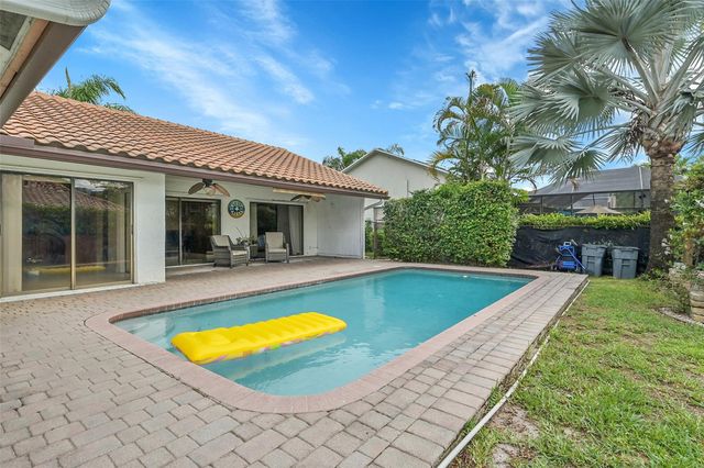 5149 NW 47th Avenue, Coconut Creek, FL 33073