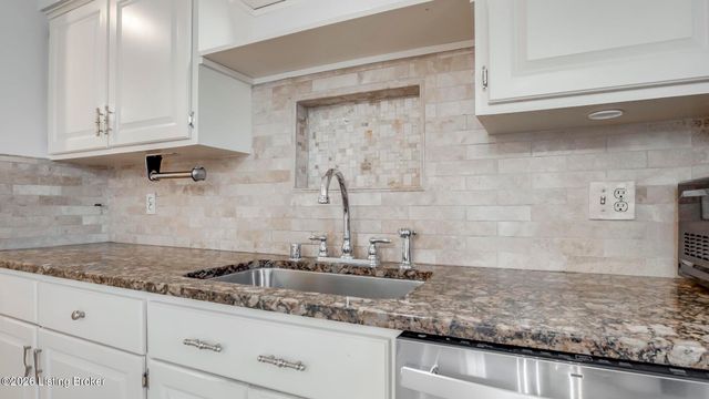 4067 Gilman Ave, Louisville, KY 40207