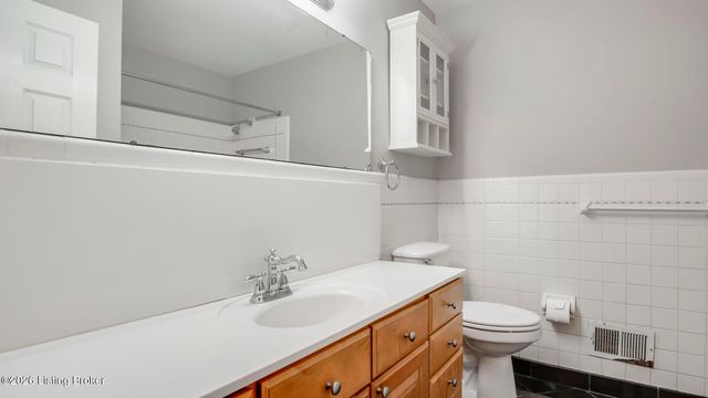 4067 Gilman Ave, Louisville, KY 40207