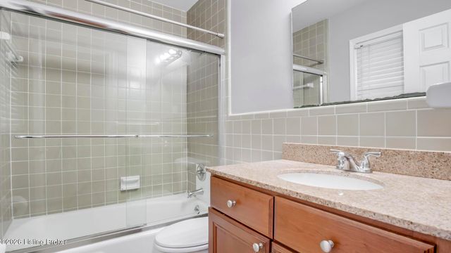 4067 Gilman Ave, Louisville, KY 40207