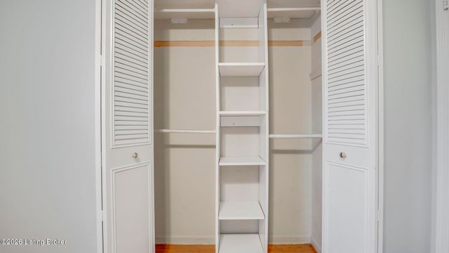 4067 Gilman Ave, Louisville, KY 40207