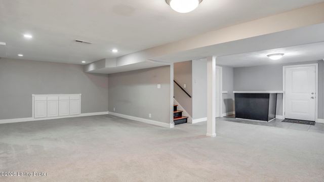 4067 Gilman Ave, Louisville, KY 40207