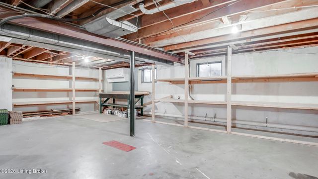 4067 Gilman Ave, Louisville, KY 40207