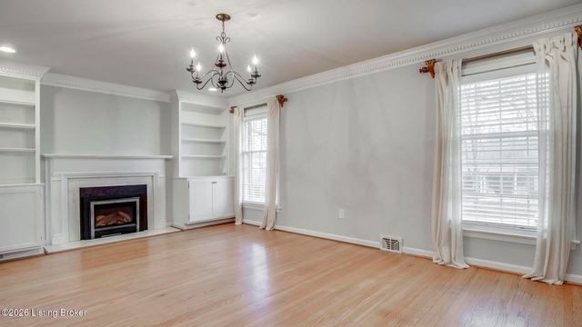 4067 Gilman Ave, Louisville, KY 40207