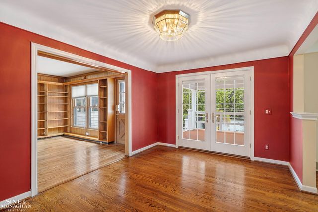 72 S Duval Road, Grosse Pointe Shores, MI 48236
