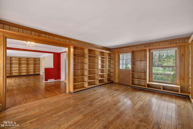 72 S Duval Road, Grosse Pointe Shores, MI 48236