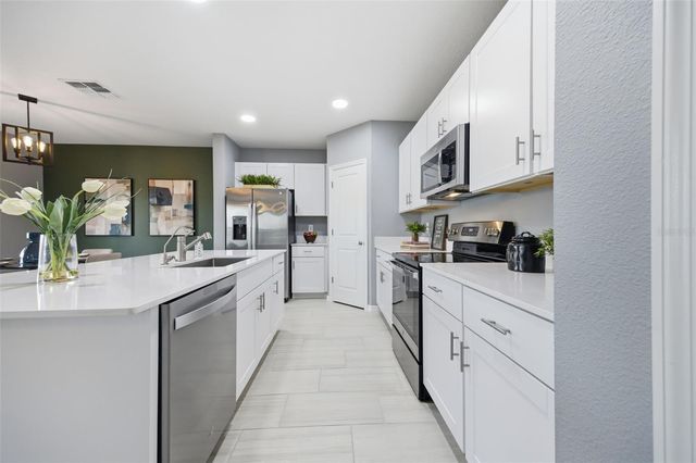 2509 VICTORIOUS FALLS AVENUE, Plant City, FL 33565