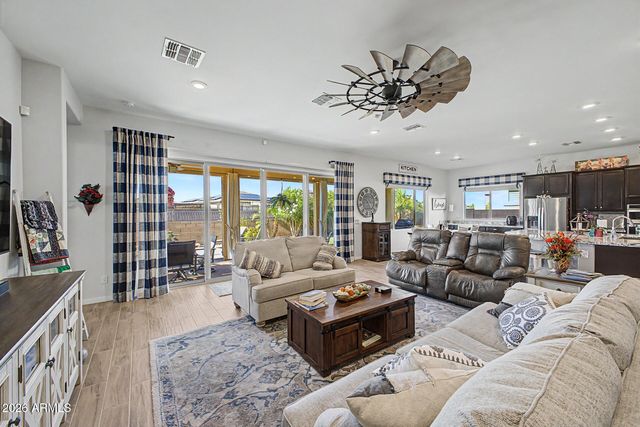 17232 W ECHO Lane, Waddell, AZ 85355