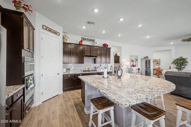 17232 W ECHO Lane, Waddell, AZ 85355