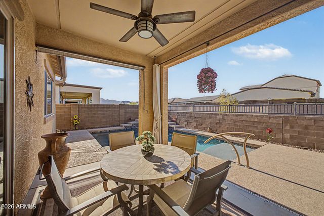 17232 W ECHO Lane, Waddell, AZ 85355