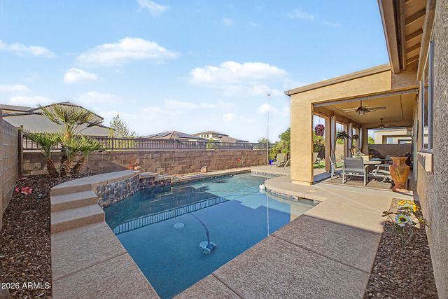 17232 W ECHO Lane, Waddell, AZ 85355