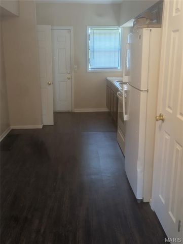 4737 Beacon Avenue, St Louis, MO 63120