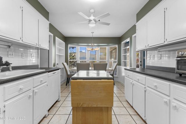 515 Mockingbird Drive, Long Beach, MS 39560