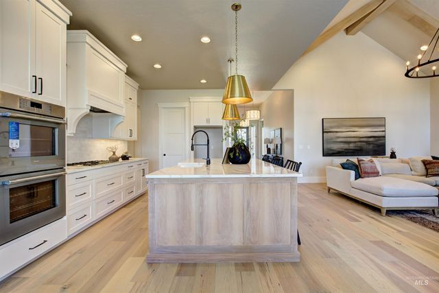 7130 S Cadence Ave, Meridian, ID 83642
