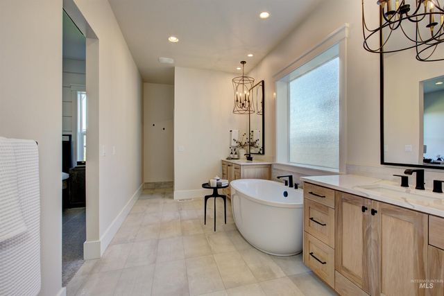 7130 S Cadence Ave, Meridian, ID 83642
