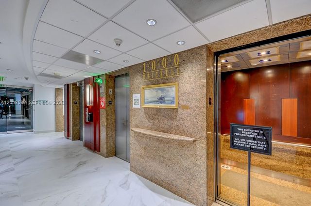1000 Brickell Avenue 7F, Miami, FL 33131