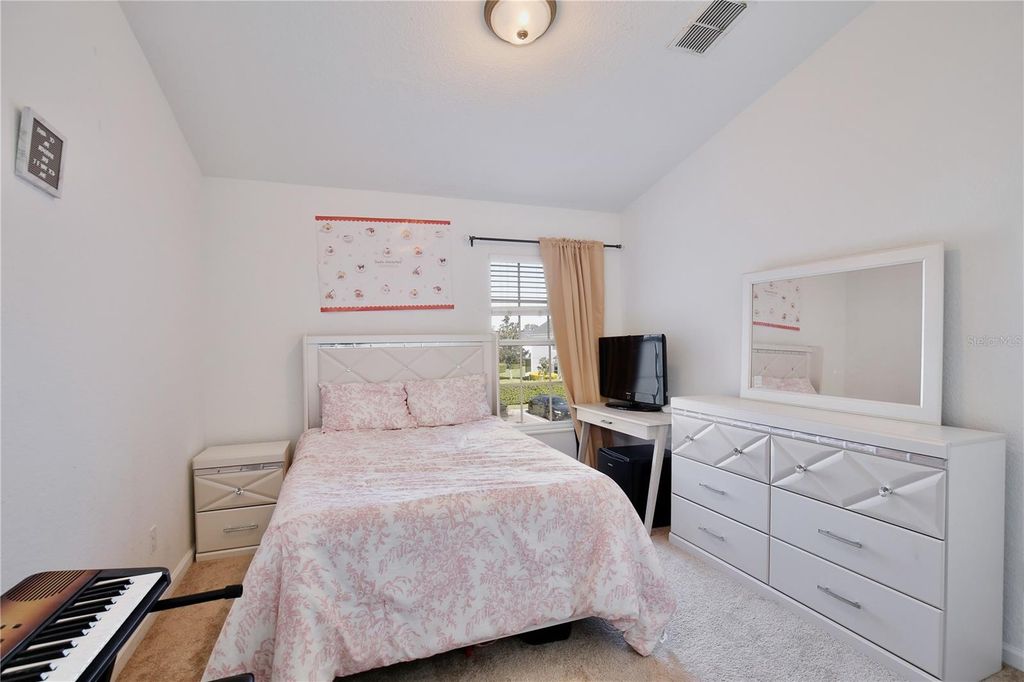 Image 15 of property listing at 15132 WINDMILL HARBOR COURT, Orlando, FL 32828