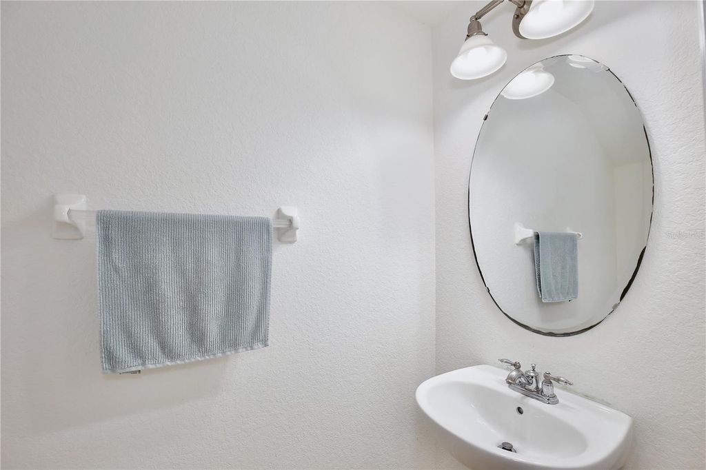 Image 10 of property listing at 15132 WINDMILL HARBOR COURT, Orlando, FL 32828