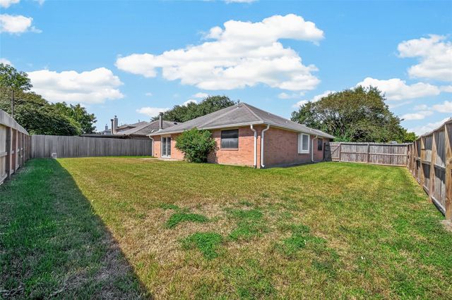 9202 Desirable Drive, La Porte, TX 77571