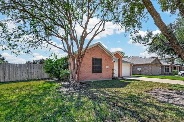 9202 Desirable Drive, La Porte, TX 77571